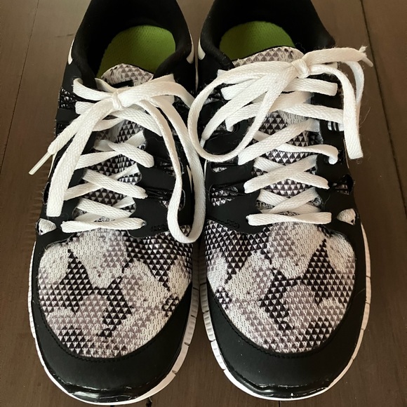 ♥️ Nike Free Run Women’s Running Shoes 8.5 - Picture 3 of 6